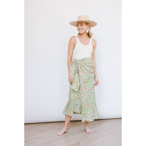 NEW Sunshine Trenda Key Lime Floral Ruffled One size Green Floral Ditsy Wrap Mid - Picture 1 of 7